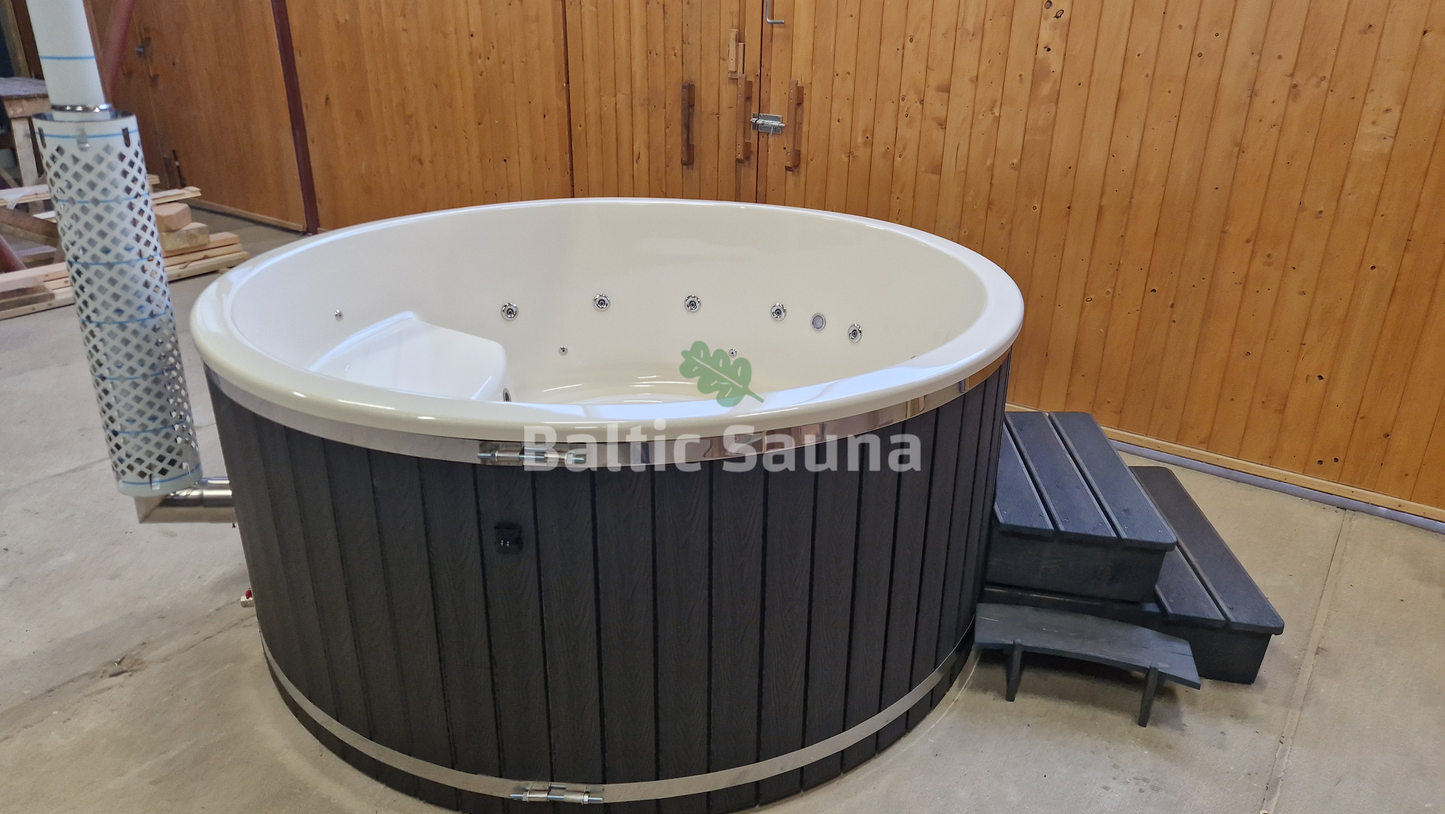 Hot Tub - Integrated heater