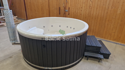 Hot Tub - Integrated heater
